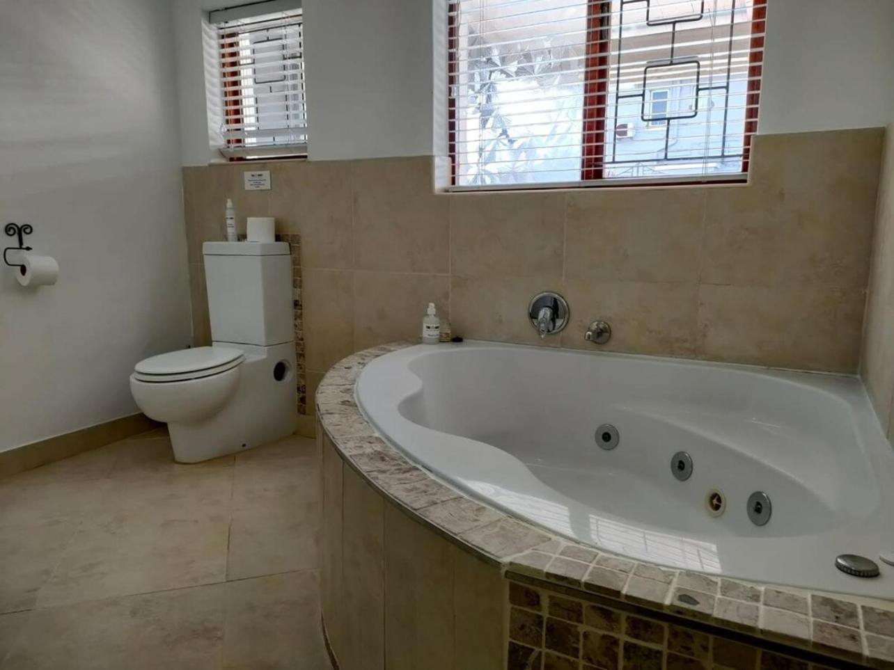 Villa Luxury Living On Westview Port Elizabeth Esterno foto