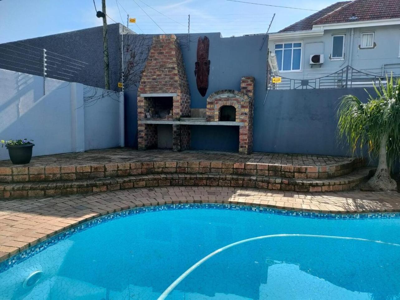 Villa Luxury Living On Westview Port Elizabeth Esterno foto