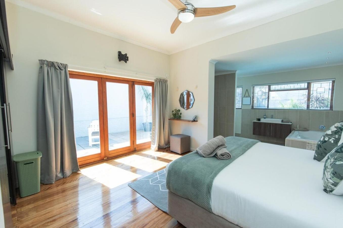 Villa Luxury Living On Westview Port Elizabeth Esterno foto